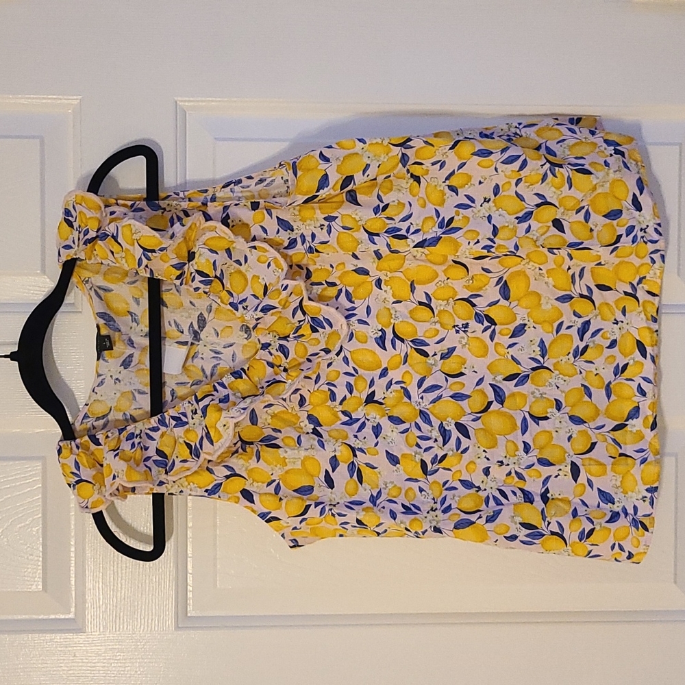 Ann Taylor Sleevless Blouse